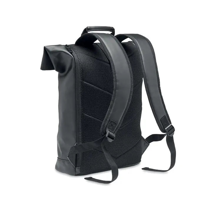 Rucsac rolltop din pu pentru laptop negru vazut din spate cu panou mesh si bretele captusite