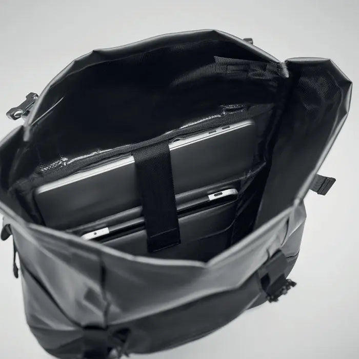 Rucsac rolltop prelata 50c negru cu cusături întărite și compartimente căptușite pentru laptop