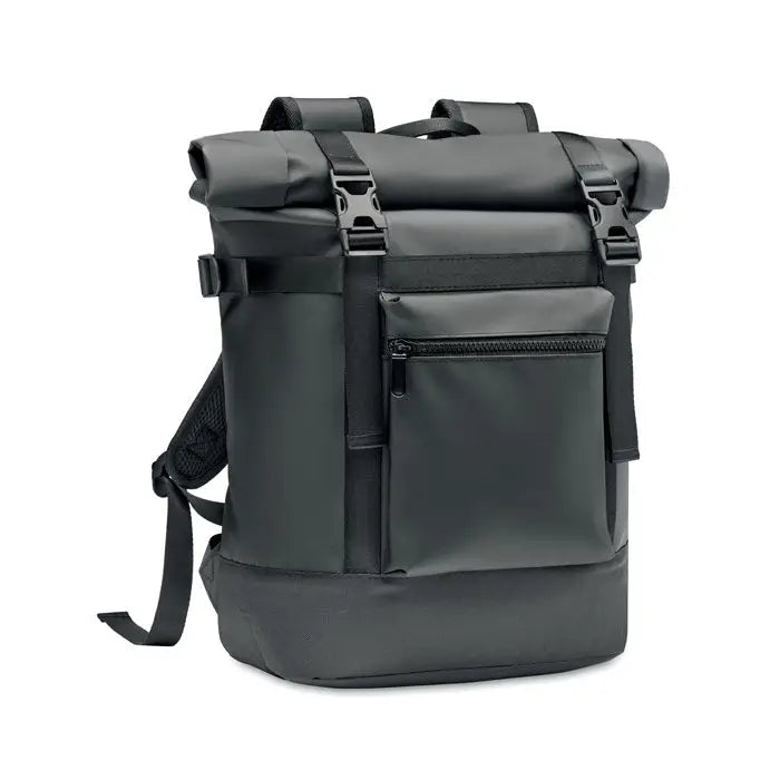 Rucsac rolltop prelata 50c negru cu material durabil si bretele reglabile aratat din spate