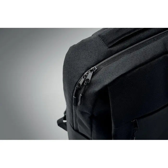 Rucsac subtire pentru laptop de 15 inchi din material texturat negru cu fermoare negre elegante si design minimalist