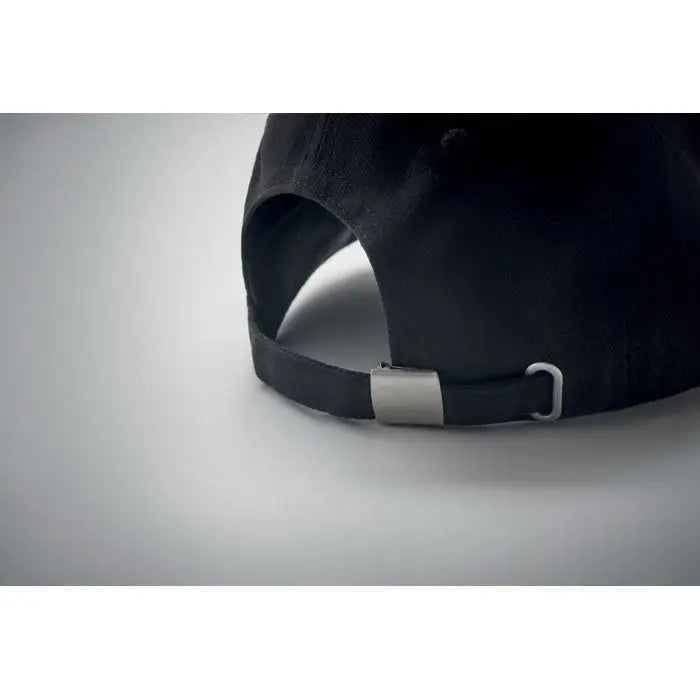 Sapca de baseball cu 5 panouri neagra cu catarama metalica argintie pentru ajustare pe partea din spate