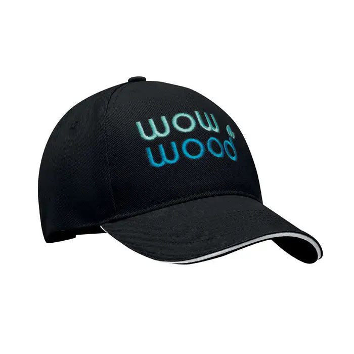 Sapca de baseball cu 5 panouri neagra cu broderie wow wood albastru gradient si margine alba pe cozoroc