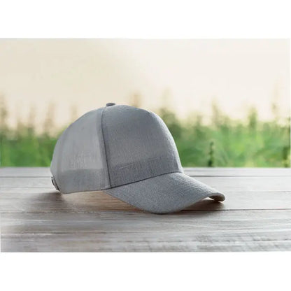 Sapca de baseball gri din canepa 370 gr/m² cu partea din spate tip plasa si cupola structurata