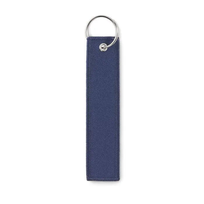 Tag de chei din material textil bleumarin cu inel metalic argintiu pentru scoateti inelul de chei inainte de zbor