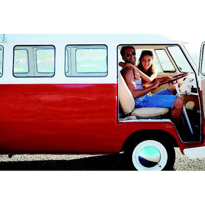 Set 2 umbrele geamuri auto cu design retro pe fundalul unui van volkswagen clasic rosu si alb cu accente cromate