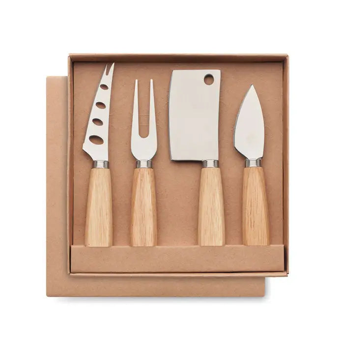 Set 4 cutite pentru branza din otel inoxidabil cu manere din lemn deschis, aranjate in cutie cadou din carton maro