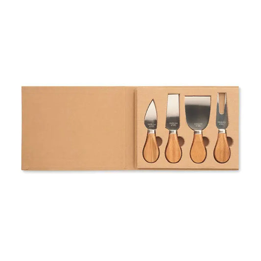 Set 4 cutite pentru branza din otel inoxidabil cu manere din lemn deschis, aranjate intr-o cutie minimalista din carton