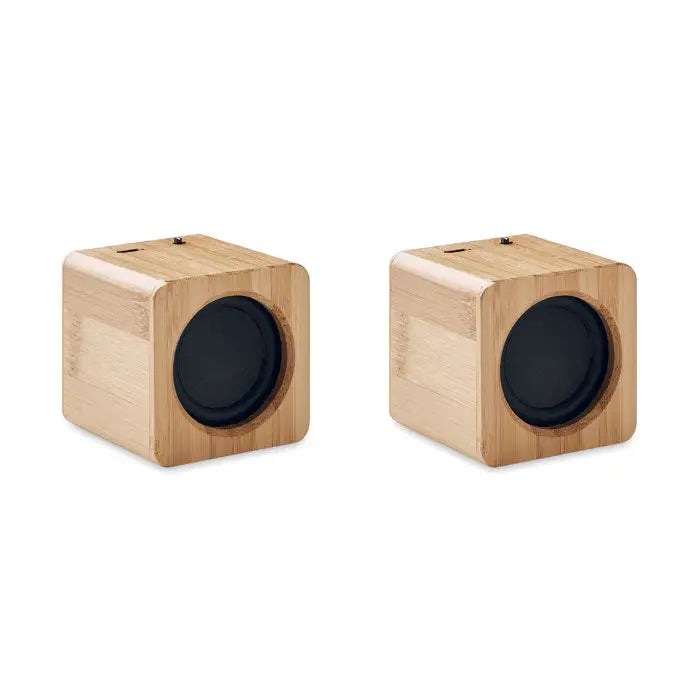 Set boxe wireless bamboo cu difuzoare rotunde negre și finisaj din bambus în formă de cub