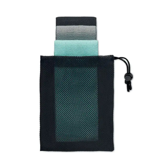 Set de 3 benzi de fitness gradient in negru, gri si teal, depozitate in husa din plasa neagra cu snur
