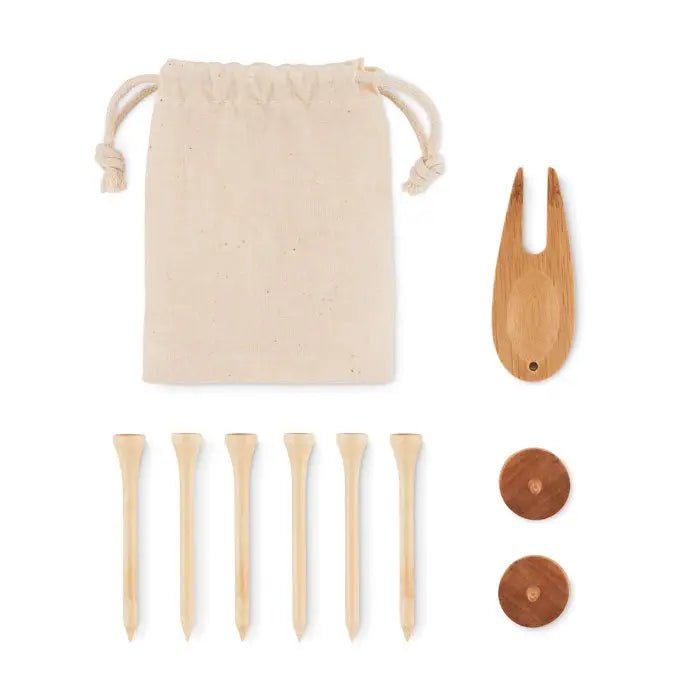Set de accesorii de golf alb naturale din bambus cu six tee-uri, unealta pentru divot si doua markere din lemn rotunde