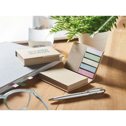 Set de bloc-note reciclate cu notițe autoadezive bej și file colorate dungi pentru organizare eficientă