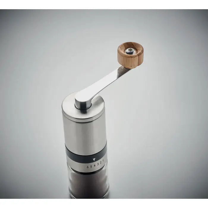 Manual coffee grinder din inox cu maner din lemn si setari reglabile in set de cafea