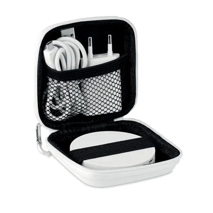 Set de calatorie incarcator wireless alb cu carcasa dura, interior negru, cablu usb, incarcator si power bank