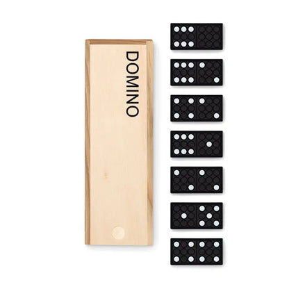 Set de domino cu piese negre cu puncte albe in cutie de lemn deschis etichetata domino