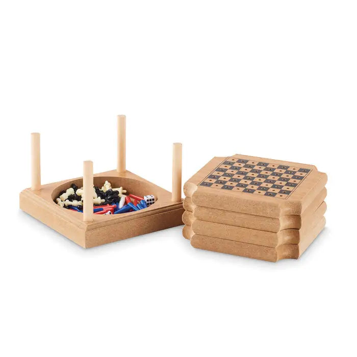 Set de jocuri cu coaster din 4 piese cu table de sah maro deschis din lemn si piese colorate in cutie deschisa
