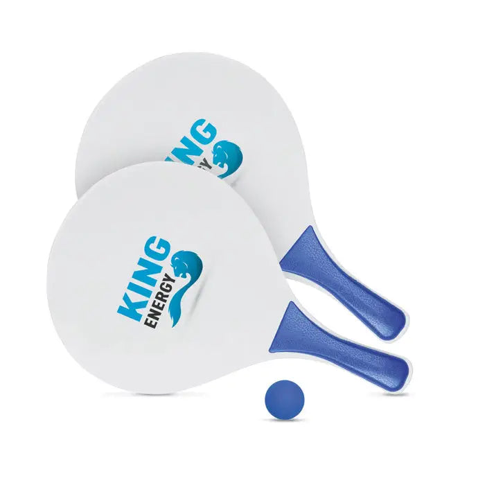 Set de tenis de plaja alb si albastru cu logo king energy pe paletele din fibra de sticla