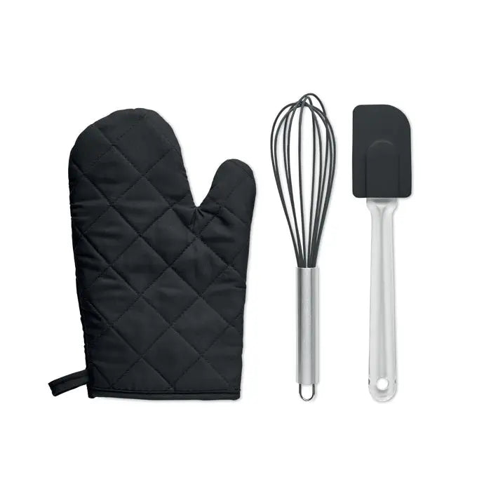 Set de ustensile de copt cu mănușă de cuptor din material matlasat negru cu mâner metalic argintiu și cataramă din material textil negru