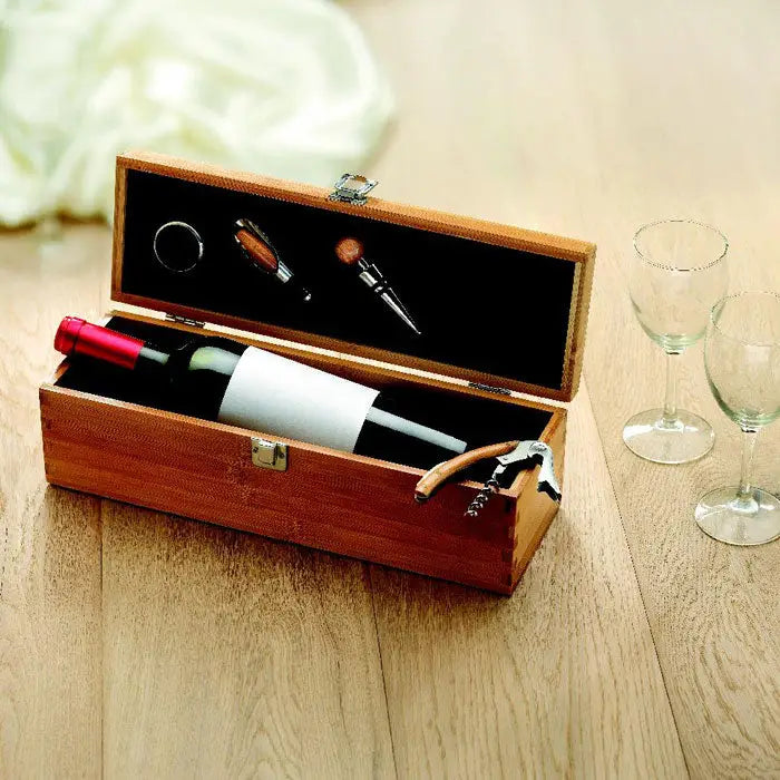 Set de vin în cutie de bambus cu interior negru, sticlă de vin roșu și accesorii pentru vin