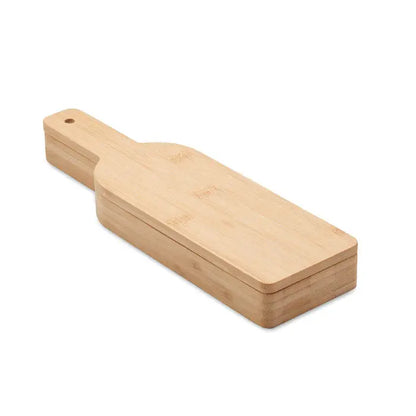 Set de vin forma de sticla cu tocator de bambus deschis la culoare cu maner si gaură mică sus