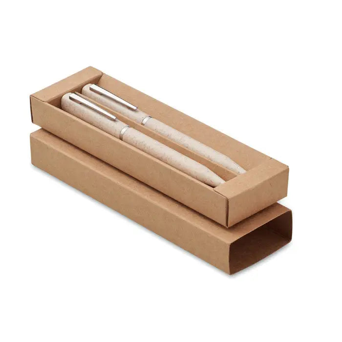 Set pix cu paie de grau doua pixuri elegante cu corp de rasina bej patat si accente metalice argintii in cutie cadou maro minimalista