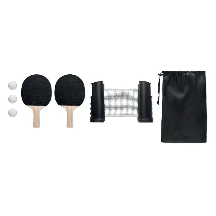Set tenis de masa cu palete negre din lemn si trei mingi albe pentru joc de masa