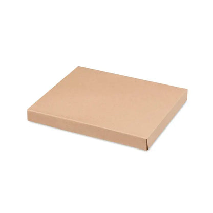 O cutie simplă dreptunghiulară maro din carton cu margini curate și finisaj mat pentru sort din denim 240 gr/m²