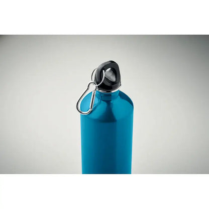 Sticlă cu un singur perete 750ml albastru metalizat cu capac negru și carabinieră argintie pentru băuturi