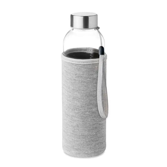 Sticla de sticla 500ml sticla transparenta cu capac metalic argintiu si maneca texturata gri cu bretea din material textil