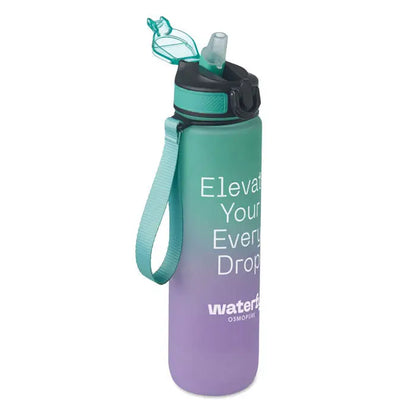 Sticla de apa sport rpet 1l cu gradient teal si mov, capac negru, pai transparent si curea asortata
