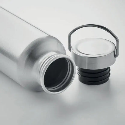Sticla din aluminiu reciclat 500ml argintie din otel inoxidabil cu corp cilindric si capac cu maner integrat