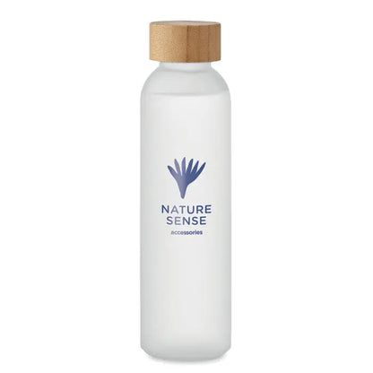 Sticlă mată 500 ml din sticlă albă mată cu capac din bambus și logo albastru cu amprentă pe față