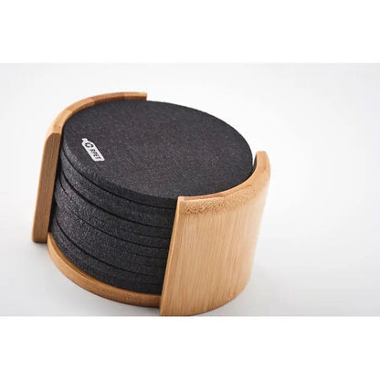 Set de suporturi negre din fetru rpets in suport de bambus deschis la culoare