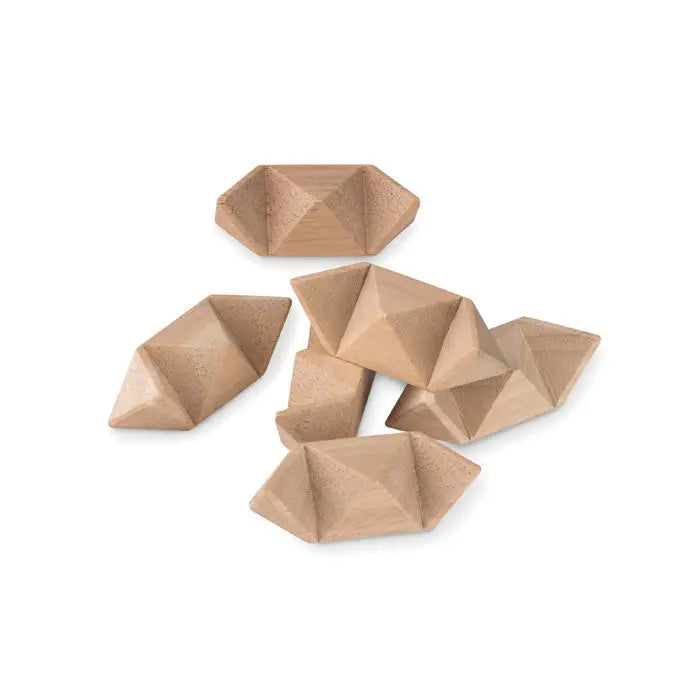 Teaser de stea forme geometrice din lemn deschis cu designuri poligonale fatetate