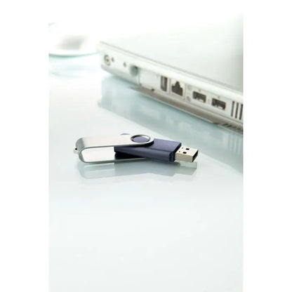 Techmate usb flash de 8 gb cu capac metalic argintiu si corp albastru inchis din plastic