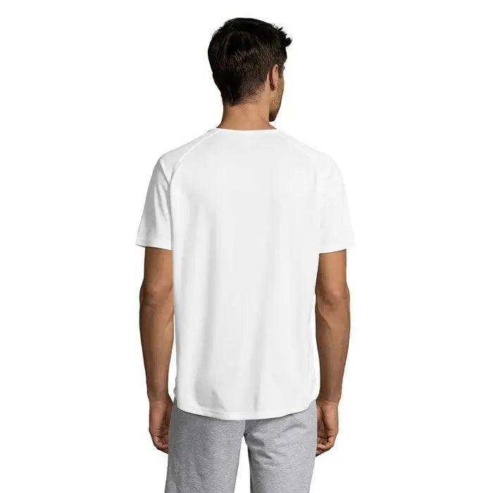 Tricou bărbați sportiv alb cu mâneci scurte și guler rotund din material confortabil pentru sport