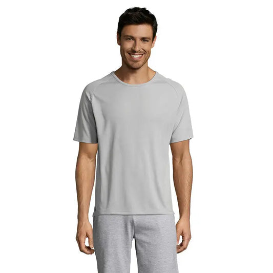 Tricou bărbați sportiv gri cu mâneci scurte, gât rotund și detalii subtile tip rib pe mâneci