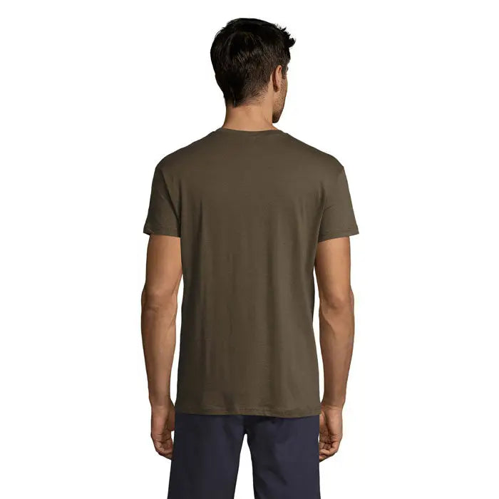 Tricou uni regent 150g olive green din bumbac cu croiala clasica si maneci scurte
