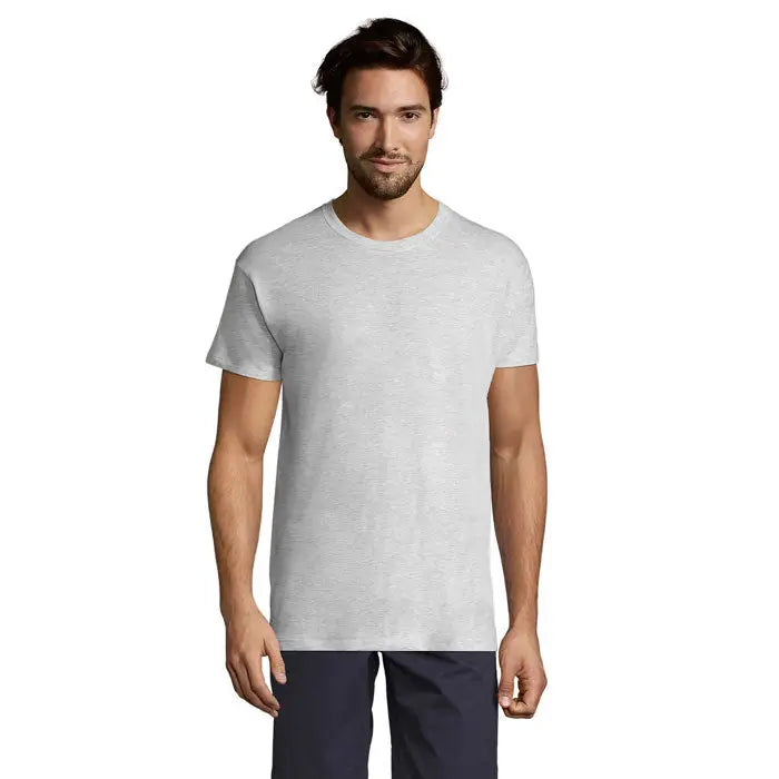 Tricou uni REGENT 150g gri deschis cu maneci scurte și textură subtilă de țesătură, cu decolteu rotund
