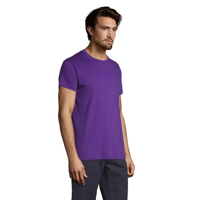 Tricou uni regent 150g de culoare mov cu guler rotund, din material de 150g, ideal pentru utilizare casual