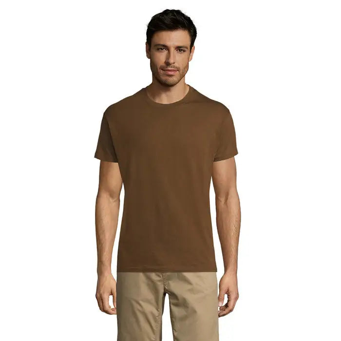 Tricou uni regent 150g maro simplu din bumbac cu gat rotund clasic si maneci scurte