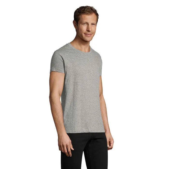 Tricou barbati trioc regent fit 150 heather gray cu maneci scurte si decolteu rotund din material confortabil