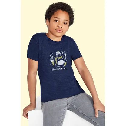 Tricou de copii navy blue cu maneci scurte si imprimeu colorat flavours place cu inghetata cafea si ustensile de bucatarie