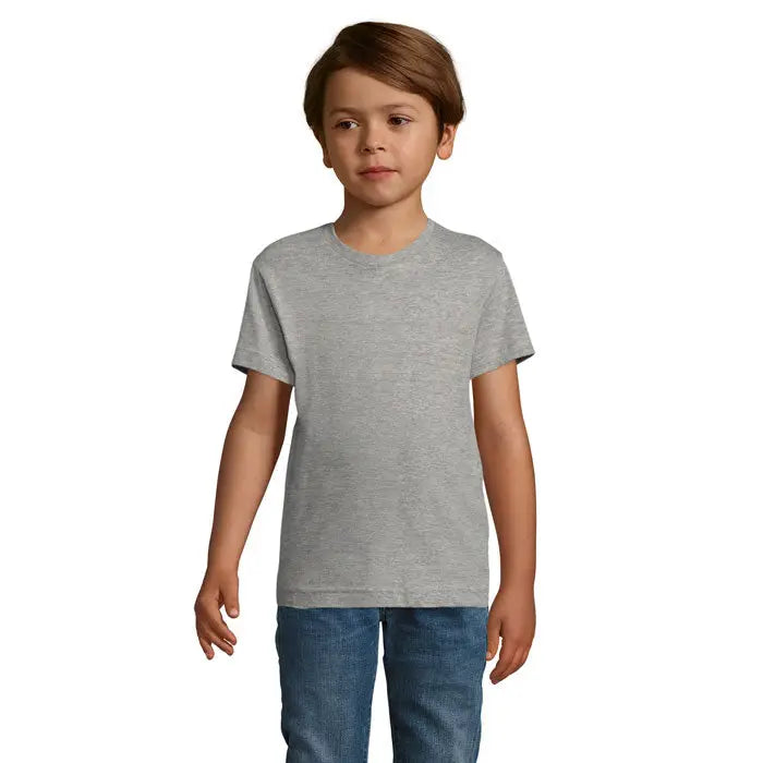 Tricou pentru copii trioc regent fit 150 din bumbac gri melanj cu guler rotund clasic si maneci scurte