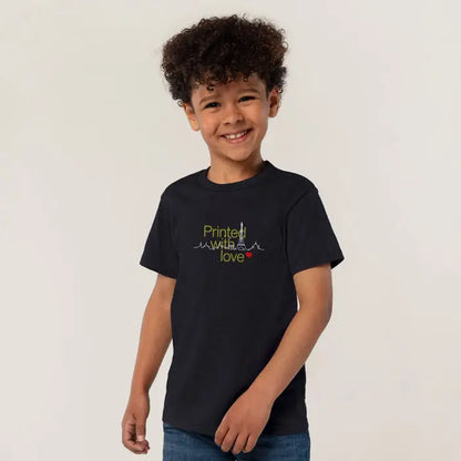 Tricou negru cu mânecă scurtă pentru copii trioc regent fit 150 cu grafică galbenă și albă printed with love
