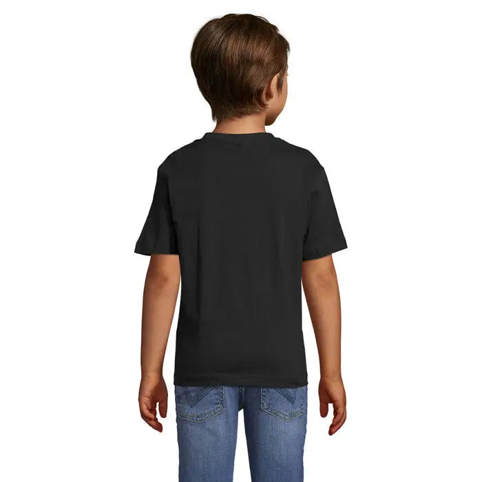 Tricou negru cu mânecă scurtă și guler simplu pentru copii trioc regent 150g din material ușor