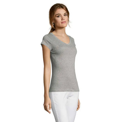 Tricou trio de dama moon cu decolteu in V, culoare gri melanj, croi lejer si maneci scurte din material moale