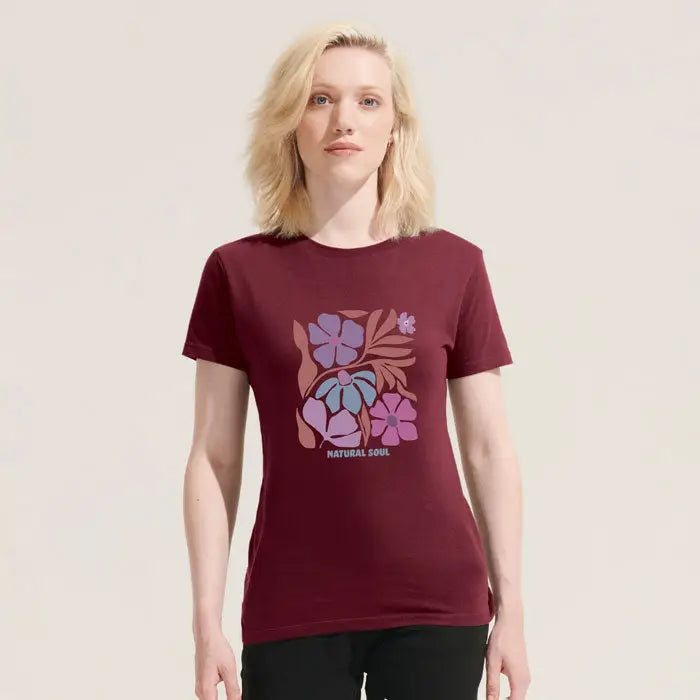 Tricou maroon cu mânecă scurtă triuc regent femei 150g cu grafică florală colorată și text natural soul