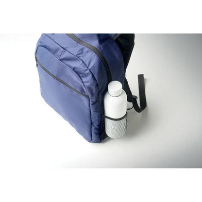 Troler rucsac 600d rpet albastru cu fermoare negre si sticla de apa alba in buzunar plasa lateral