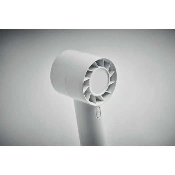 Ventilator portabil mic alb cu corp neted din plastic si duza circulara orificiata pentru uscare eficienta