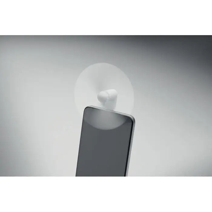 Ventilator portabil usb-c alb cu design circular al paletelor pentru răcire compactă prin usb-c